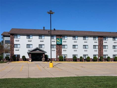 quality inn and suites bloomington.